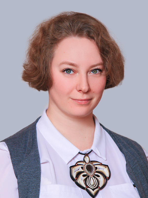 Изевлина (Манешина) Виктория Владимировна.